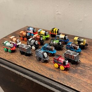 Thomas & Friends Mini Trains Set